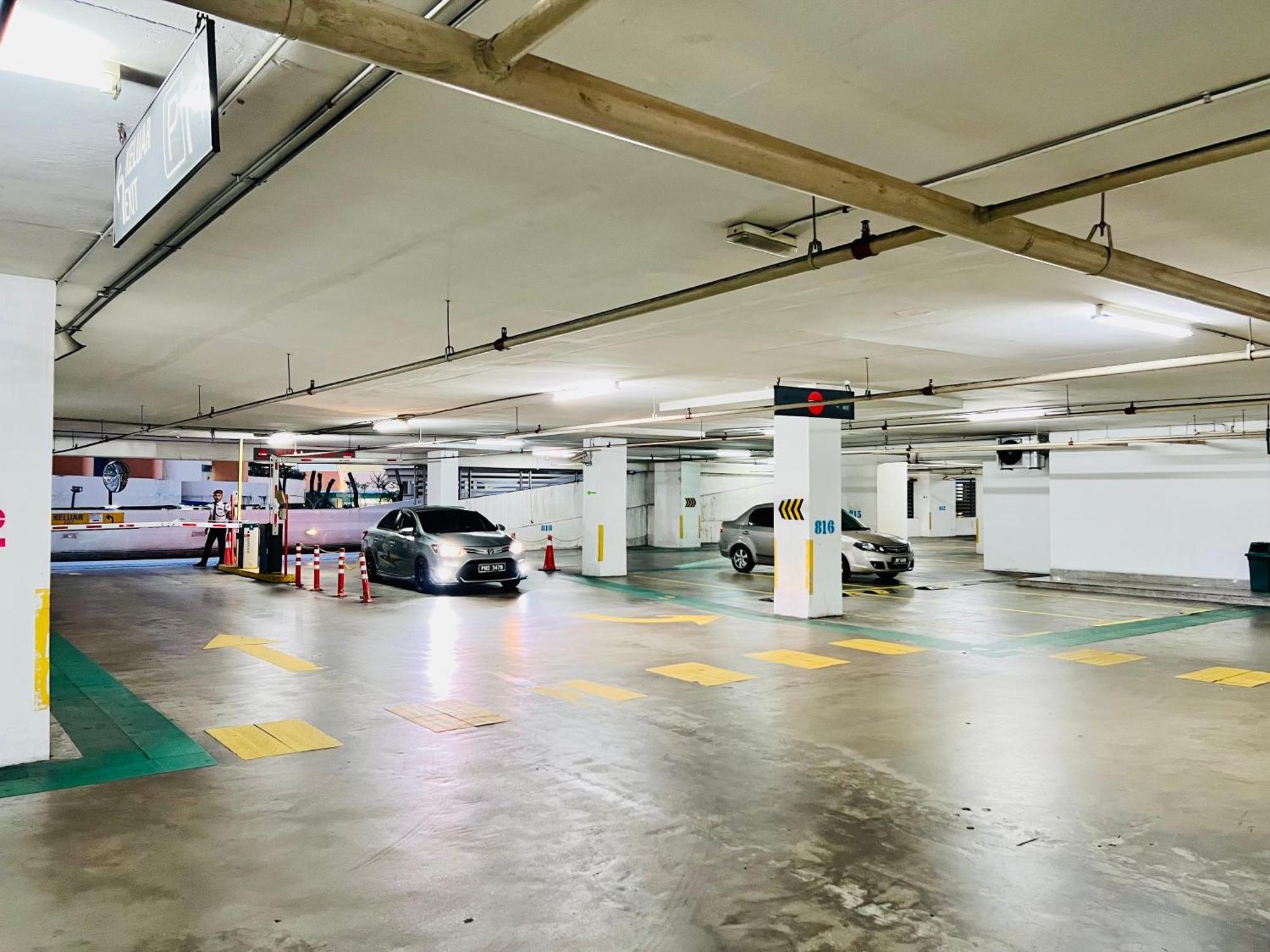 Regalia Suites & Residence By Enjoy Your Stay Kuala Lumpur Exteriör bild