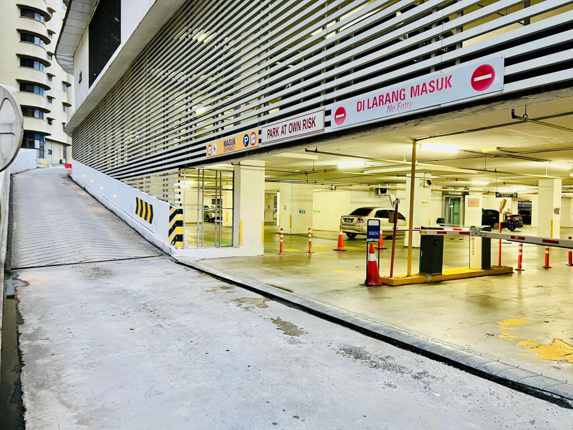 Regalia Suites & Residence By Enjoy Your Stay Kuala Lumpur Exteriör bild