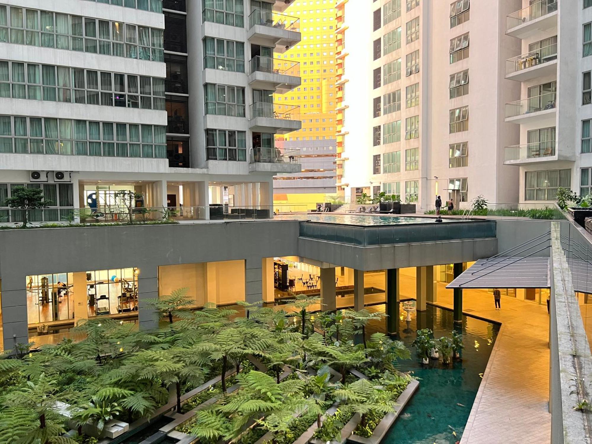 Regalia Suites & Residence By Enjoy Your Stay Kuala Lumpur Exteriör bild