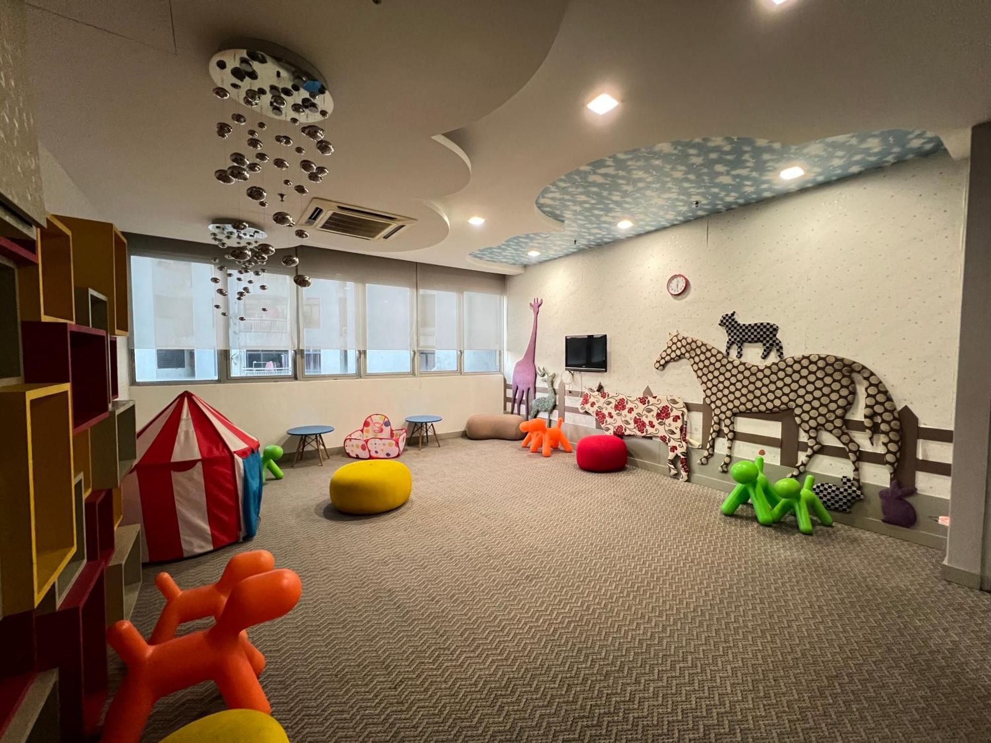 Regalia Suites & Residence By Enjoy Your Stay Kuala Lumpur Exteriör bild