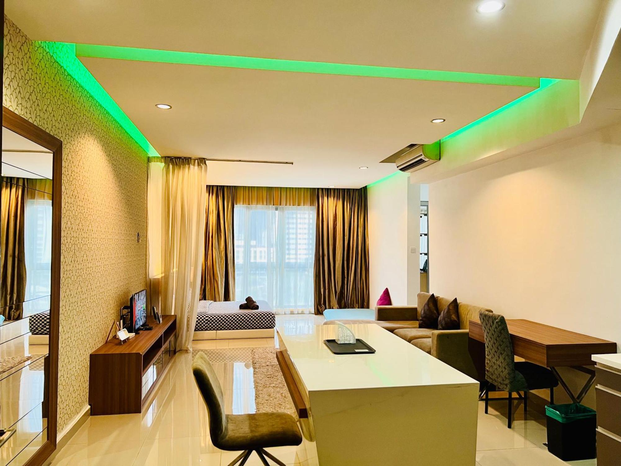 Regalia Suites & Residence By Enjoy Your Stay Kuala Lumpur Exteriör bild